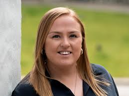 To dager gammel ble hun etterlatt på en trapp i Kina. Nå er Anna Lan Lysebo  et av Vestlandets største fotballtalenter.