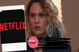 She also has two brothers. Farah Zeynep Abdullah A Netflix Movie After The Innocent Apartmani Series