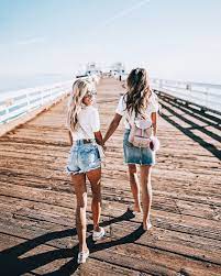 Pinterest Universexox Friend Photoshoot Friend Photos Bff Pictures