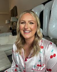 The prettiest mama there was 🤍🥲 Slaying faces and taking names. #KKB  #KendraKBeauty #makeup #makeupartist #crestviewmakeupartist #destinmakeup  #30amakeup #pensacolamakeupartist