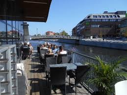 Sundsvall, una ciudad con casi 50.000 habitantes ubicada el centro de suecia a orillas del golfo de botnia, es la escuela genética de la estrella del combinado escandinavo emil forsberg, que ha forjado sus cualidades a través de una tradición familiar futbolística surgida de una localidad imprescindible en su carrera. Uteserveringen Och Selangersan Picture Of Aglantan Sundsvall Tripadvisor