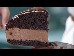 Gateau A La Mousse Au Chocolat Youtube En 2020 Gateau Mousse Chocolat Mousse Au Chocolat Chocolat