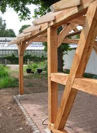 Fachwerk Pavillon Mit Von Hand Behauenen Oberflaechen Lehr Und Lerngarten Des Tropengewachshauses Der Univ Pavillon Uberdachung Garten Pavillon Selber Bauen