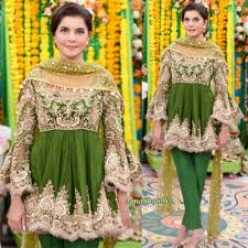 Latest Pakistani Bridal Mehndi Dresses 2020 For Brides Bridal Dresses Pakistan Pakistani Bridal Wear Pakistani Dresses Casual