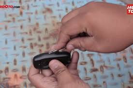 Cara membuka kunci vario 150 remot. Gampang Ternyata Ganti Baterai Remote Keyless Cuma Modal Anak Kunci Semua Halaman Gridoto Com