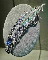 Van Cleef Arpels Diamond Sapphire Emerald Feather Brooch