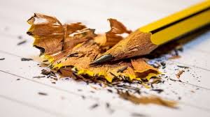 قلم رصاص مدبب يخترق عنق تلميذة كندية صور Pencil Pencil Shavings Writing