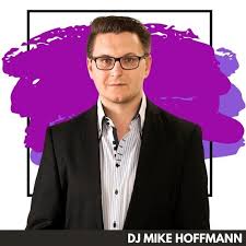 Mike hoffmann is known for his work on rough night (2017), the irishman (2019) and in the heights (2021). Hochzeits Dj Schule Fur Das Erfolgreiche Auflegen Als Dj
