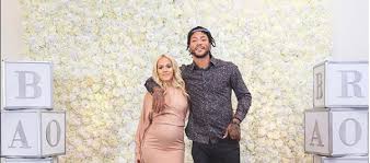 According to the new york post, the basketball player had agreed to appear in the show but refused to come to the. Nba S Derrick Rose Reportedly Married His Pregnant Girlfriend Alaina The Couple Eloped