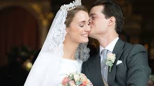 Brautkleid a linie brautkleid prinzessin fulda hochzeitskleid stella york hochzeitskleid a linie spitze stella york brautkleider ballkleid wunderschönes kleid schöne hintern. Sophie Von Wurttemberg Maximilien D Andigne Adelshochzeit Am Tegernsee Das Brautkleid Ist Uberwaltigend Bunte De