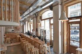 Cele mai îndrăgite flatbreads, preparate fierbinți, platouri cu producători locali și deserturi, alături de vinuri produse în românia. Imparte ImpreunÄƒ La Paine È™i Vin Singurul Bar FÄƒrÄƒ Oglinzi Din BucureÈ™ti Igloo