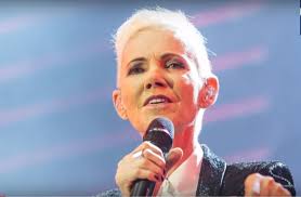 Live The Moment Zenei Magazin