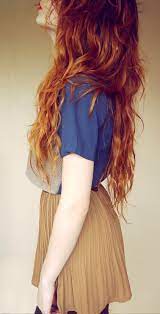 Red Ombre My Hair Is The Exact Opposite Of This It Is Dark Red On The Bottom And Gradually Fades Up Through Copper Red Ombre Hair Long Wavy Hair Hair Styles
