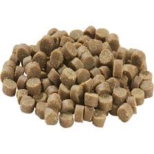 Lower in carbohydrates than dry or semi moist cat food. Pet Greens Semi Moist Cat Treats Roasted Chicken 3oz Entirelypets