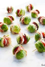 We have delectable stuffed mushrooms, easy bruschetta, loads of dips, mini quiches and tarts, and lots more. 40 Easy Party Nibbles Finger Food Ideas Food Small Bites Easy Snacks
