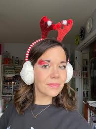 Happy National Pink Day! Some more of the cast dressed in various shades of  pink. #Bewitched #NationalPinkDay #Pink #ElizabethMontgomery #ErinMurphy  #DickYork #AgnesMoorehead #DickSargent #BewitchedHistoryBook