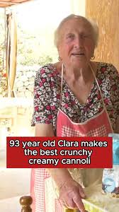 Pasta - 70-*** years old Silvana and her finished tortelli di Mugello ...