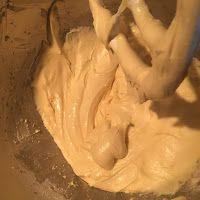 Cake Marbre Et Glacage Rocher Chocolat Au Lait Eclats D Amandes Rochers Chocolat Recette Sucre Facile Blog Recette