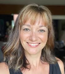 Kristin Settles's Instagram, Twitter & Facebook