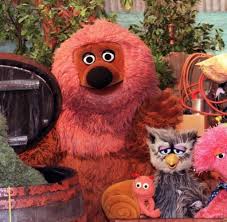 Meist ist er es, der ernies verrückten ideen einen strich durch die rechnung macht. Sesamstrasse Ernie Bert Auf Den Spuren Von Statler Waldorf Welt