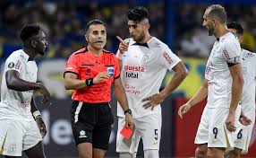 Zambrano Ignora a la U de Chile: ¿Confianza Excesiva en Alianza Lima? - Imagen principal del artículo