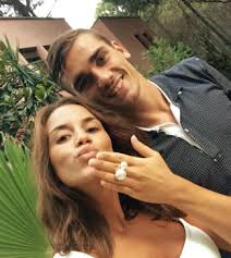 Antoine griezmann a dit oui à sa compagne de longue date, erika choperena. Erika Choperena Tumblr Antoine Griezman Antoine Griezmann Griezmann