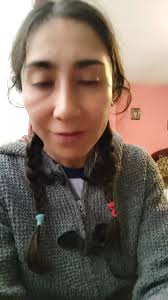 Emoticones en WhatsApp y Gestos Bolivianos: ¿Qué Significan?