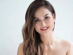 Gugat Cerai Andrew Andika, Tengku Dewi Putri Tuntut Nafkah Rp20 Juta/Bulan ·