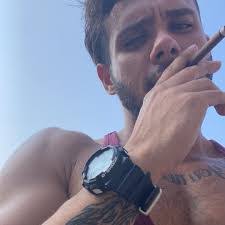 Trace Wells's Instagram, Twitter & Facebook