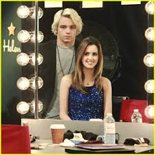 As for accessories, ally wore lots of vintage jewellery, like, a pendant or a long beaded necklace. Austin Ally Photos News Videos And Gallery Just Jared Jr Page 5