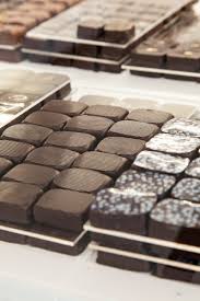 Chocolats Patisserie Francis Rambouillet Le Chocolat Fait Maison Une préparation artisanale à faire entre amis. patisserie francis rambouillet le