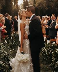 Fashion Jackson Instagram Wedding Picture Poses Wedding Photos Poses Future Wedding