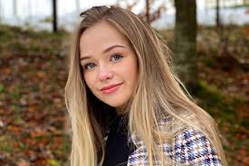 Discover the magic of the internet at imgur, a community powered entertainment destination. Connie Talbot