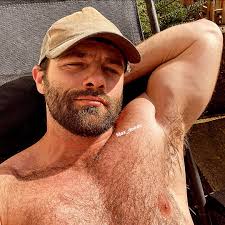 TW Pornstars - Max Deeds. Twitter. Enjoying my day off ☺️. 11:45 AM - 22  Mar 2022