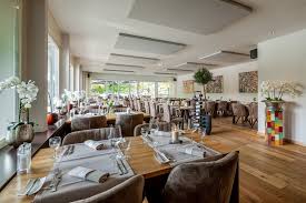 Mit großer auswahl aus der karte. Restaurant Haus Am See Aachen Aachen