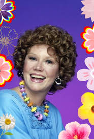 Happy Sunday! Thanks for joining us! Our "Head Helen," Amy Abell Richter  will keep everyone updated of future Roper events and activities. We hope  you'll join us at some point! Let's welcome