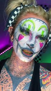 Jessie Heard's Instagram, Twitter & Facebook