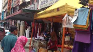 Sekumpulan peniaga memulakan operasi perniagaan mereka di jalan tar dengan menjual makanan dan minuman untuk. Pasar Malam Jalan Tar Home Facebook