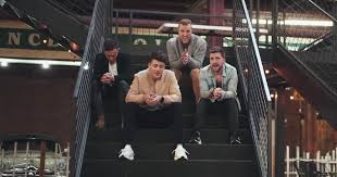 Anthem Lights Singing Here I Am To Worship Will Leave You Praising His Name Anthem Lights Praise Songs Christian Music Videos