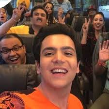 The show is based on the column duniya ne undha chashma written by columnist, writer, and journalist/playwright taarak mehta for. Taarak Mehta Ka Ooltah Chashmah Cast Reveal Their Holi Plans Dos And Don Ts