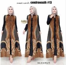 Model baju resmi wanita kantoran terbaru merupakan busana dengan desain modern serta model terbaru yang cocok buat para wanita masa kini. Outer Batik Wanita Kerja Modern Model Baju Batik Kantor Facebook