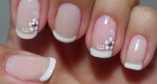 Quem gosta de unhas grandes pode investir tranquilamente nessa combinação. Modelos De Unhas Francesinhas Para Te Inspirar Manicure Express