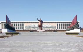 The Grand Monument On Mansu Hill North Korea Pictures North Korea Travel