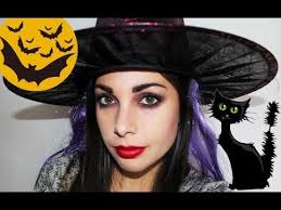 Il 31 ottobre, infatti, si celebrerà la notte delle streghe e dei fantasmi, un modo per esorcizzare la paura e divertirsi in compagnia delle. Semplice Trucco Da Strega Per Halloween Beautydea Youtube