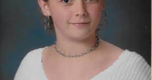 Elizabeth Larocque's Instagram, Twitter & Facebook