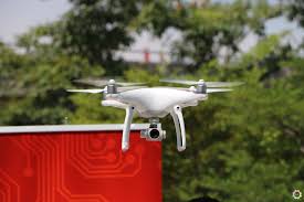 The dji phantom 4 has dimensions of 12.8×8.66×14.96 inches and a total shipping weight of 10.5 pounds. Dji Officially Launches Phantom 4 In Malaysia Appoints Ecs Astar As Distributor Klgadgetguy