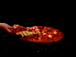 Até a pizza tem um dia especial para ela. Pizza Hut Comemora Dia Da Pizza Com Semana De Promocoes Comer