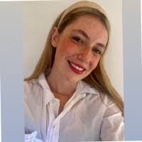 Lillian Schafer's Instagram, Twitter & Facebook