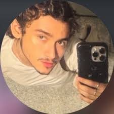 Sarah Botelho (@sarahmbotelho)