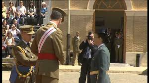 Don Felipe vuelve como Rey a la AGM, donde se formó, para entregar  despachos